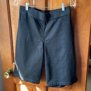 Napa Valley Black Shorts Size 14